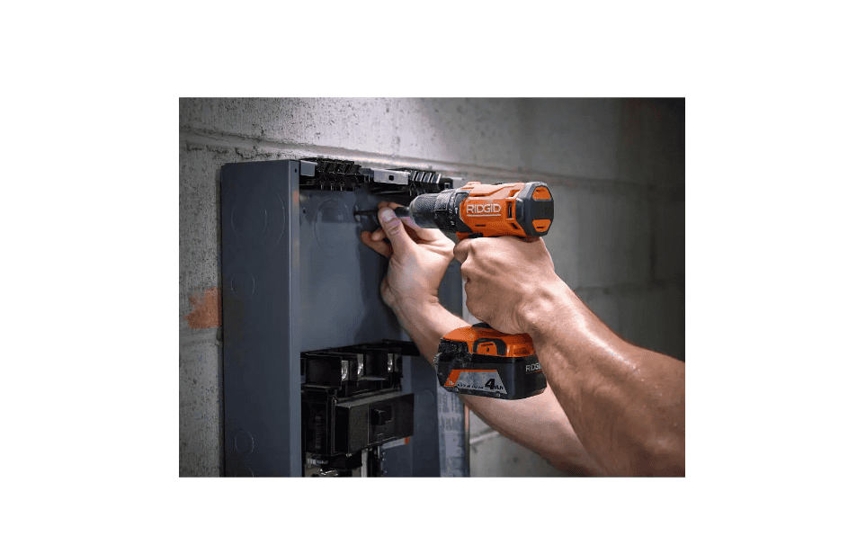 RIDGID AC93044SBN 18V Lithium-Ion (2) 4.0 Ah Battery Starter Kit with Charger and Bag