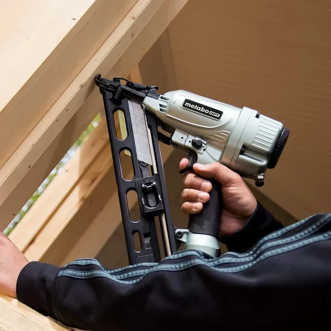 Metabo HPT NT65MA4M 15-Gauge Pneumatic Finish Nail Gun (Nailer) - Image 4