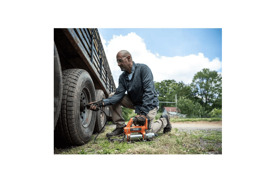RIDGID R860445B 18V Cordless Grease Gun (Tool Only)