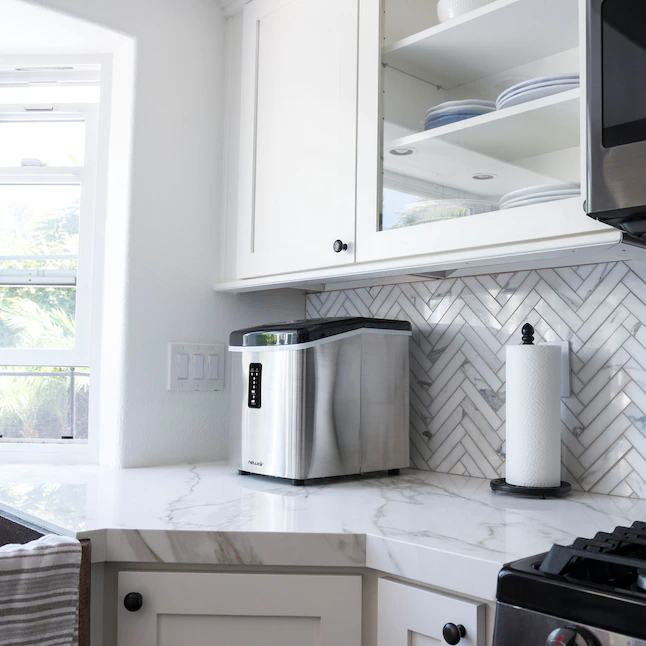 NewAir AI-100SS Portable Ice Maker 28 lb. Daily - Countertop Compact Design, 3 Size Bullet Shaped Ice, Stainless with Black Lid - Image 11