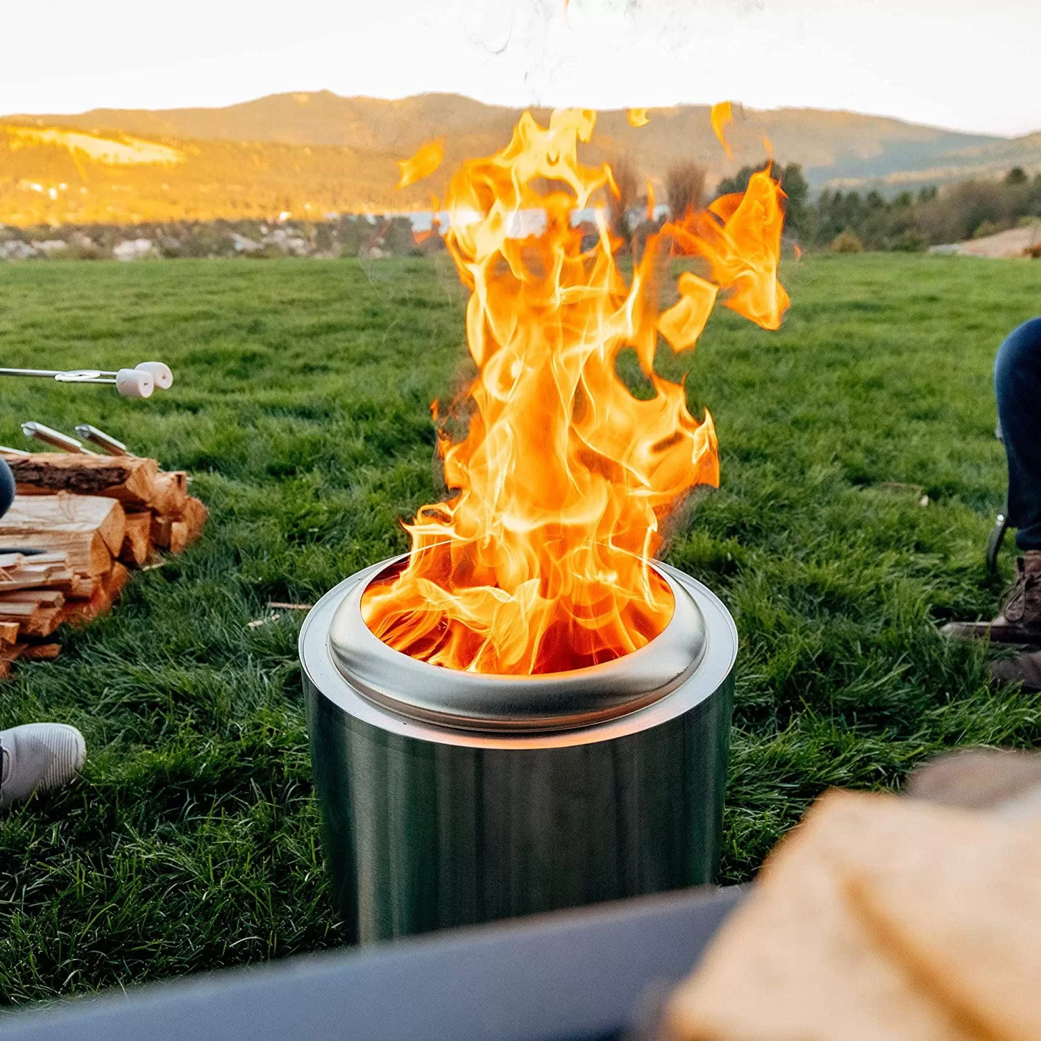 Solo Stove Ranger 2.0, Smokeless Fire Pit | Wood Burning Fireplaces with Removable Ash Pan, Stainless Steel, H: 12.5 in x Dia: 12.5 in, 15 lbs