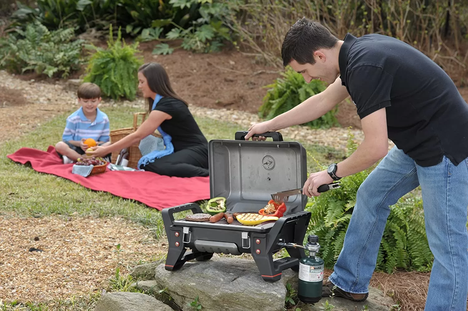Char-Broil Grill2Go 200-Sq in Grey and Black Portable Gas Grill - Image 11