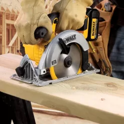 DEWALT DCS391B 20-Volt MAX Cordless 6-1/2 in. Circular Saw with (1) 20-Volt Battery 4.0Ah & Charger