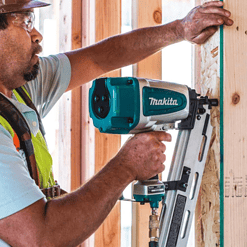 Makita AN924 3-1/2 in. 21° Pneumatic Full Round Head Framing Nailer