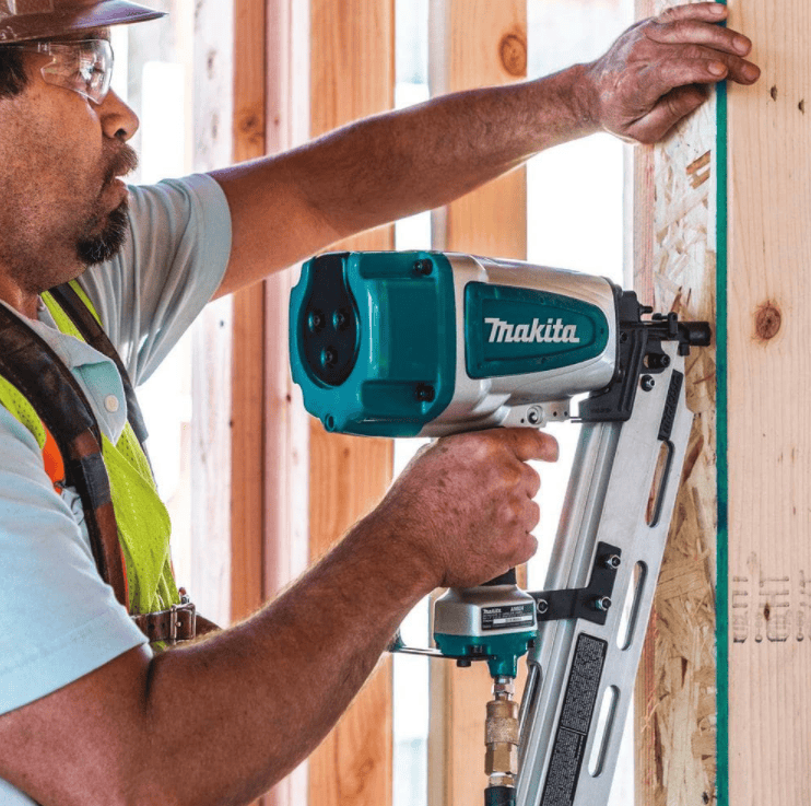 Makita AN924 3-1/2 in. 21° Pneumatic Full Round Head Framing Nailer