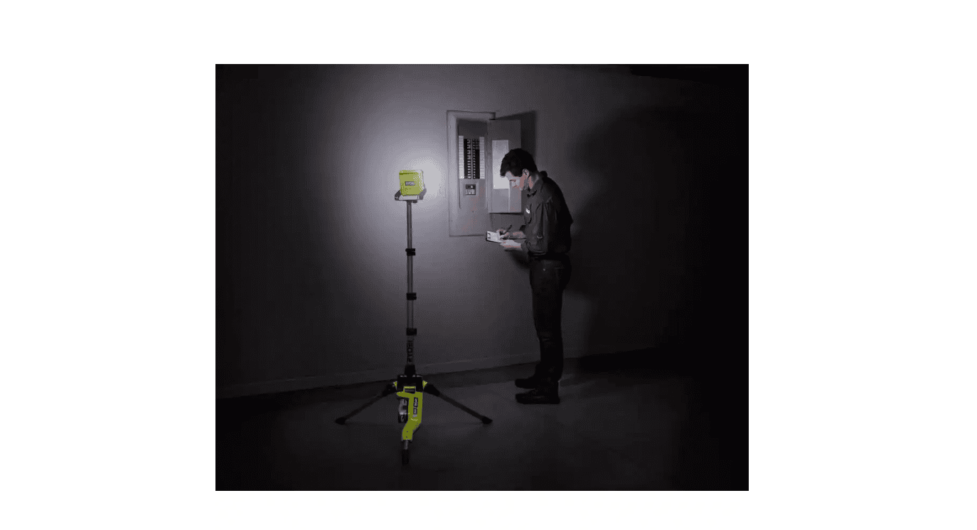 RYOBI P782 ONE+ 18V Cordless Hybrid LED Tripod Stand Light (Tool Only)