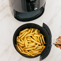 NINJA AF101 4 Qt. Electric Black Air Fryer with Recipe Book