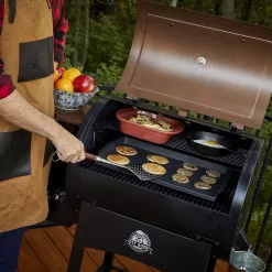 Pit Boss 700 Classic Wood Fired Pellet Grill with Flamebroiler