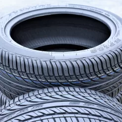 Fullway Set of 4 (FOUR) HP108 205/55R16 91V A/S All Season Performance Tires