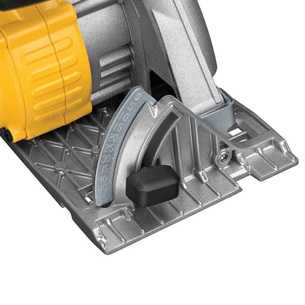 DEWALT Cordless Circular Saw with 20V MAX Battery