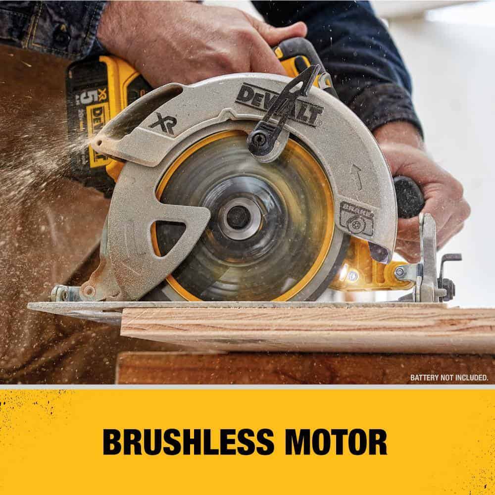 DEWALT DCS570BWDCB52CK 20V MAX Li-Ion Cordless Brushless 7-1/4 in. Circ Saw, (2) 20V MAX XR Premium Lithium-Ion 5.0Ah Batteries, and Charger