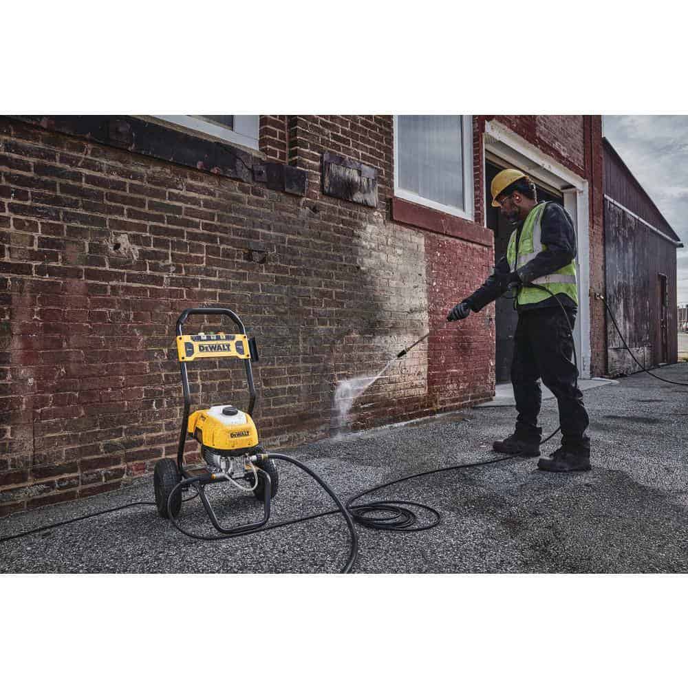 DEWALT DWPW2400 2400 PSI 1.1 GPM Cold Water Electric Pressure Washer