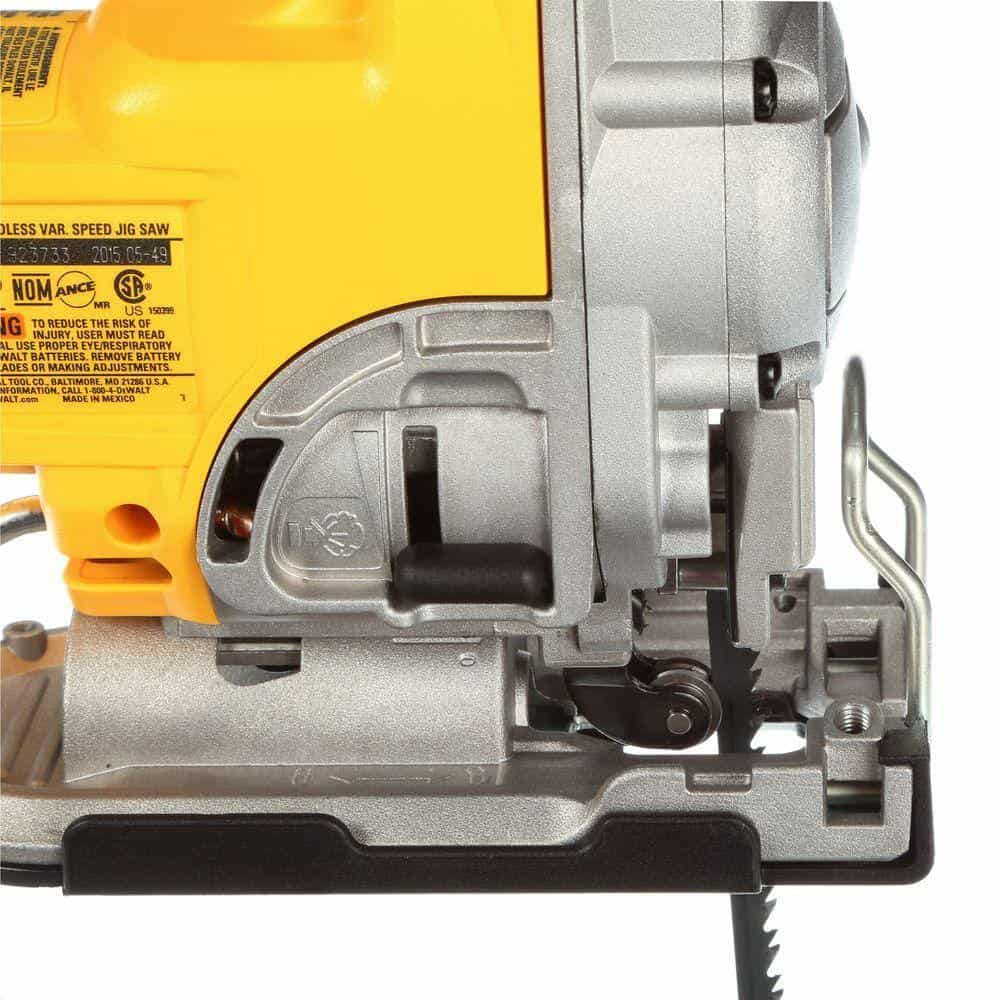 DEWALT DCS331BW205-2CK 20V MAX Cordless Jig Saw, (2) 20V MAX XR Premium Lithium-Ion 5.0Ah Batteries, and Charger