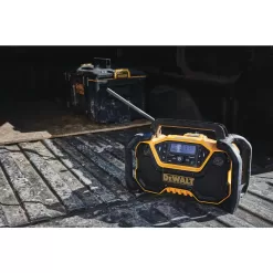 DEWALT DCR028B 20-Volt MAX Compact Bluetooth Radio (Tool Only)