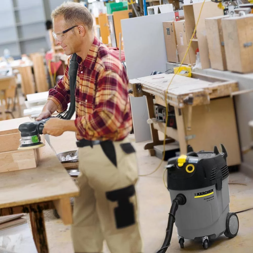 Karcher 1.145-846.0 11.5 Gal. NT 45/1 Tact Professional Wet/Dry Dust Extractor Shop Vacuum Cleaner with Fully Automatic Filter Cleaning