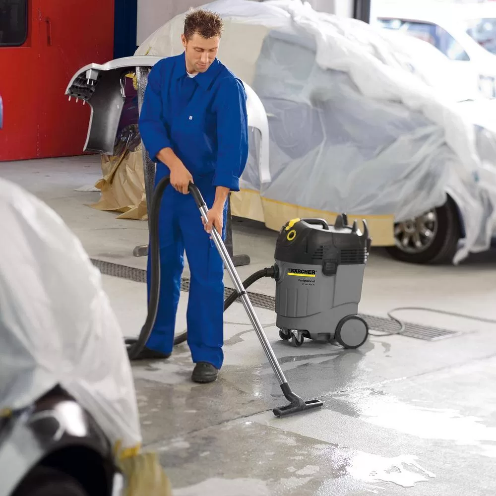 Karcher 1.145-846.0 11.5 Gal. NT 45/1 Tact Professional Wet/Dry Dust Extractor Shop Vacuum Cleaner with Fully Automatic Filter Cleaning