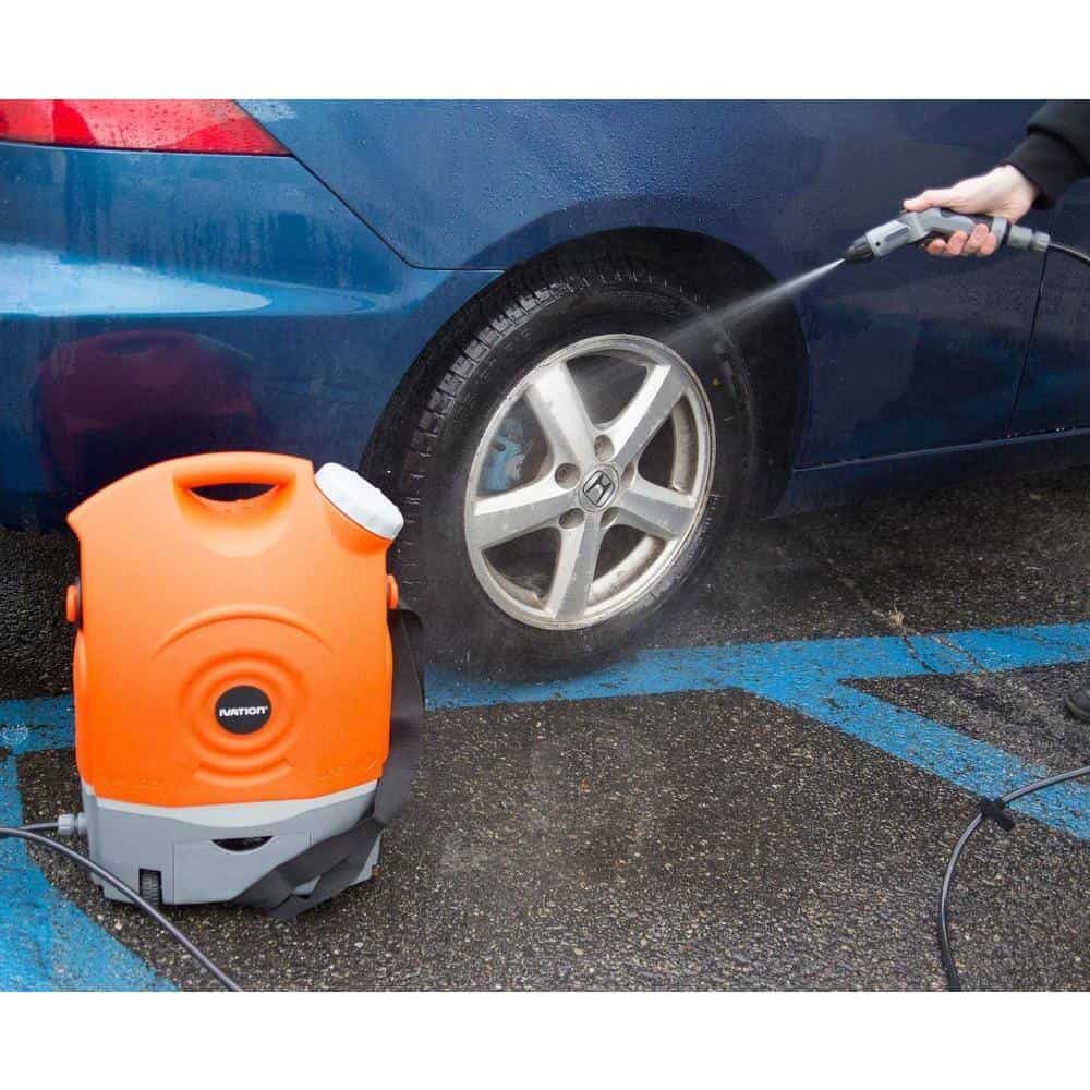 Ivation IVASWASHER Portable Smart Washer 12-Volt 130.5 PSI Adjustable 0.5 GPM w/Water Tank, Rechargeable Electric Spray Washer