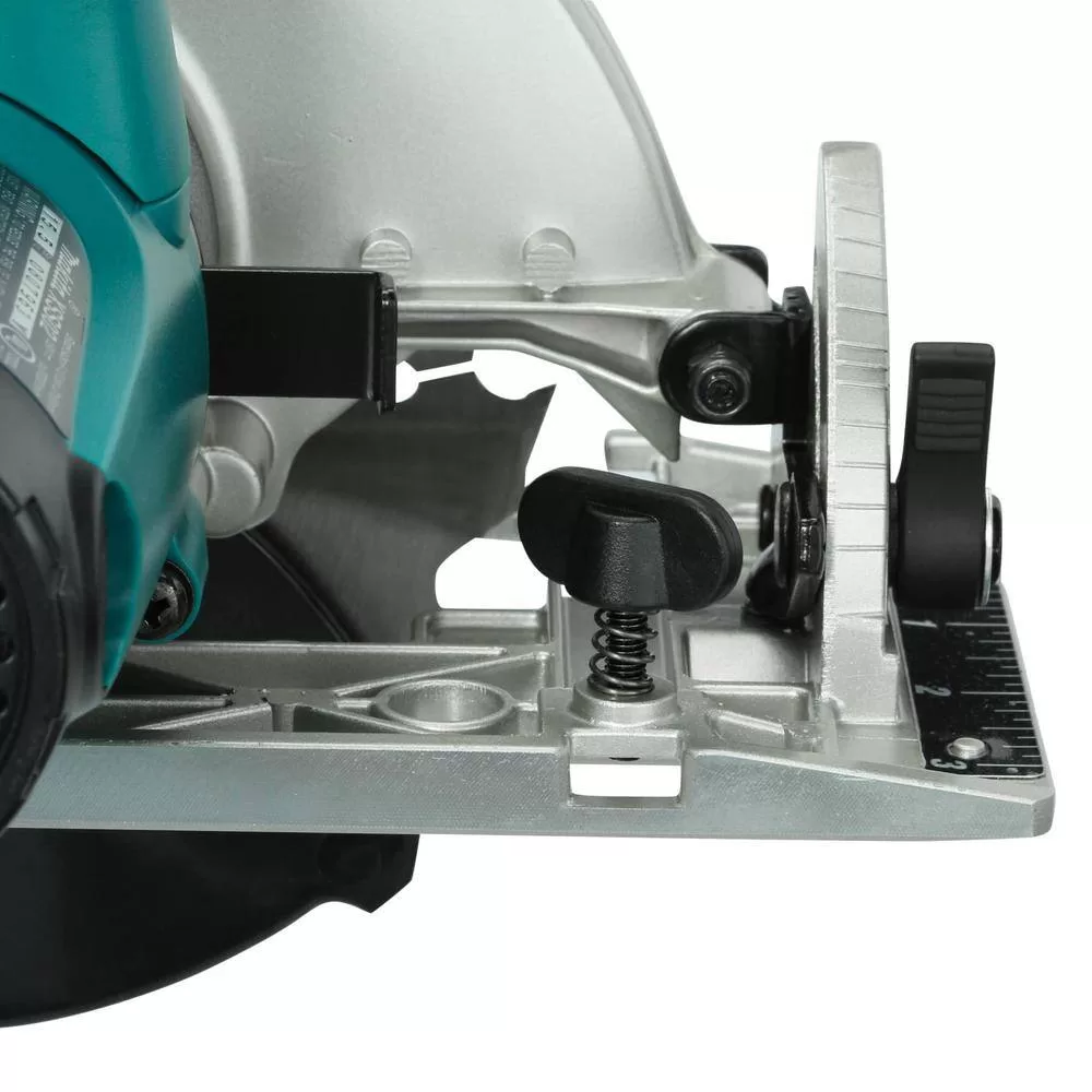 Makita 697947 18V LXT Lithium-Ion Cordless 6-1/2 in. Lightweight Circular Saw and General Purpose Blade (Tool-Only)
