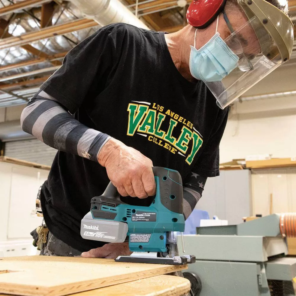 Makita XVJ04Z 18V LXT Lithium-Ion Brushless Cordless Jig Saw (Tool Only)