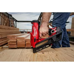 Milwaukee 1004593476 M18 FUEL 3-1/2 in. 18-Volt 30-Degree Lithium-Ion Brushless Cordless Framing Nailer (Tool-Only)