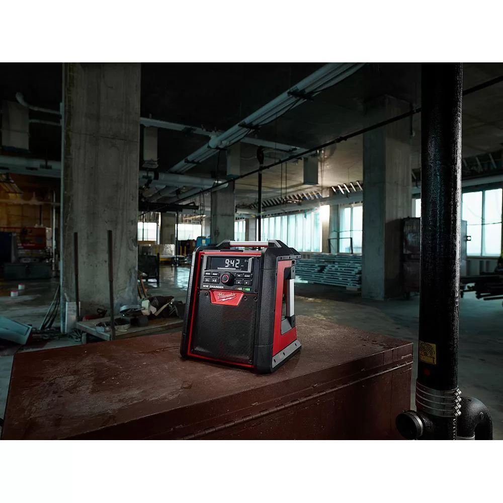 Milwaukee 2792-20 M18 Lithium-Ion Cordless Jobsite Radio/Charger