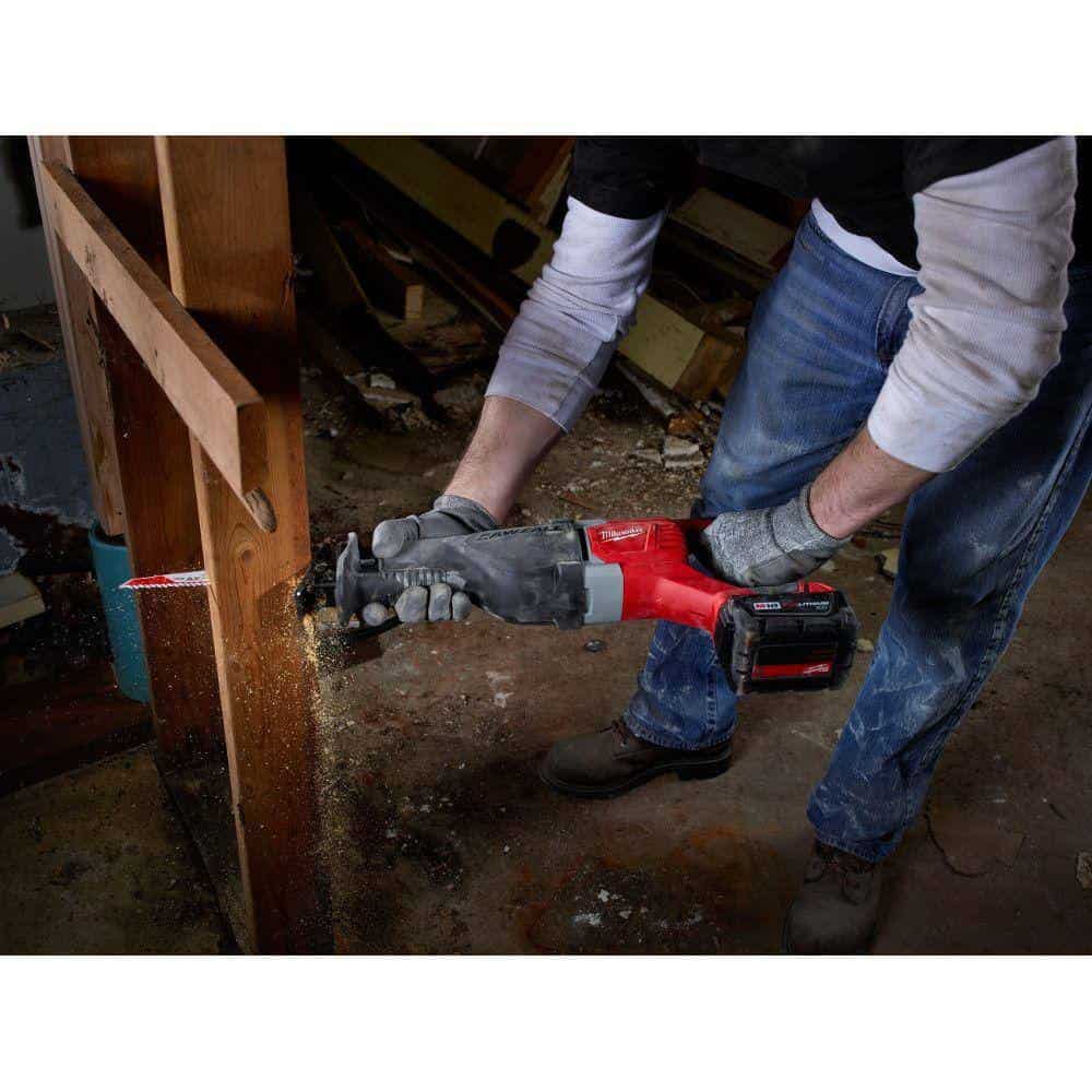 Milwaukee 2621-20-2630-20 M18 18V Lithium-Ion Cordless SAWZALL Reciprocating Saw and 6-1/2 in. Circular Saw