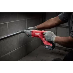 Milwaukee 2713-22 M18 FUEL 18V Lithium-Ion Brushless Cordless 1 in. SDS-Plus D-Handle Rotary Hammer Kit w/ Two 5.0Ah Batteries & Case