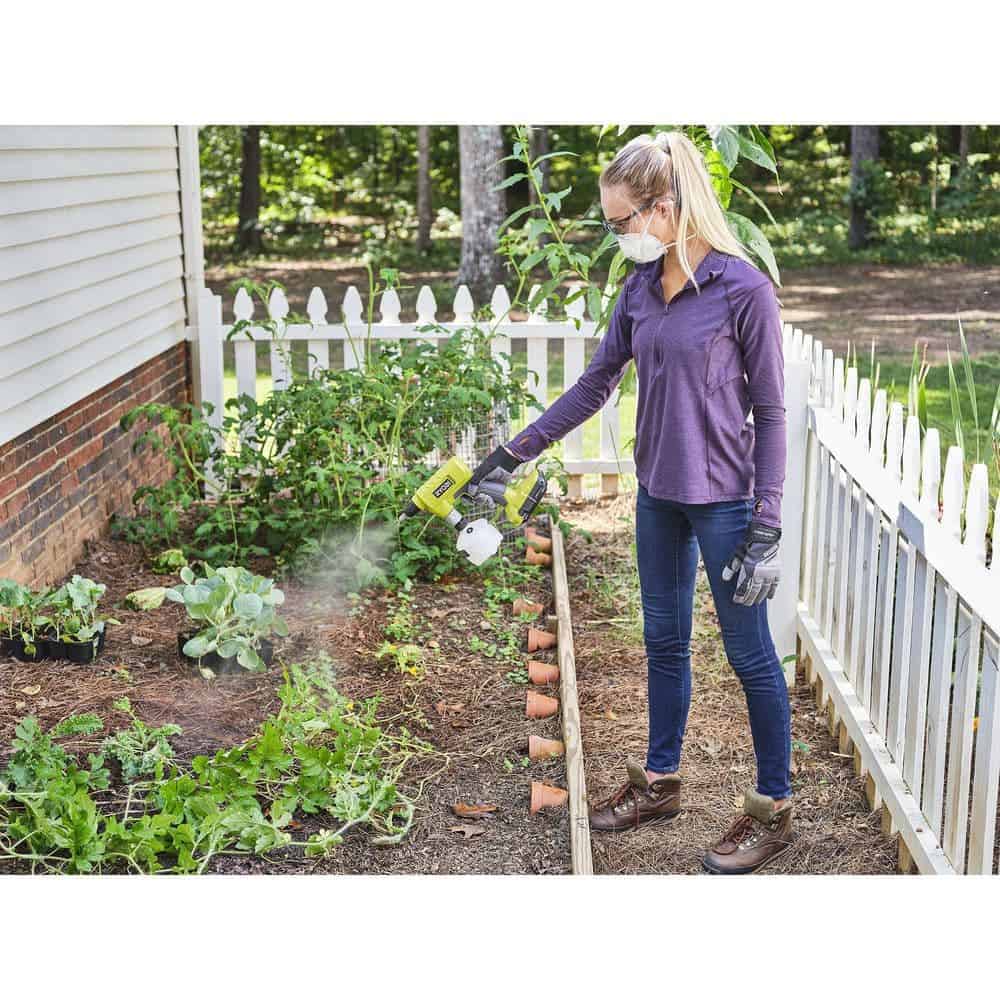 RYOBI P28140-BZ ONE+ 18-Volt Cordless Battery 0.5L Compact Sprayer and Cordless Bug Zapper (Tool Only)