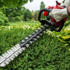 Shindaiwa DH235 28 in. 21.2 cc Gas 2-Stroke Engine Hedge Trimmer