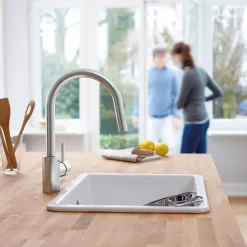 GROHE Concetto Single-Handle Pull-Out Sprayer Kitchen Faucet 1.75 GPM in Super Steel Infinity