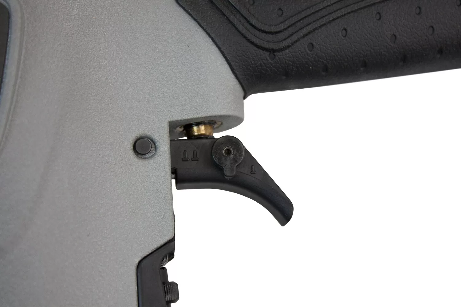 Numax 2-in 18-Gauge Pneumatic Brad Nailer
