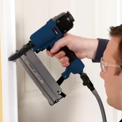 Campbell Hausfeld 1.5-in 18-Gauge Pneumatic Brad Nailer