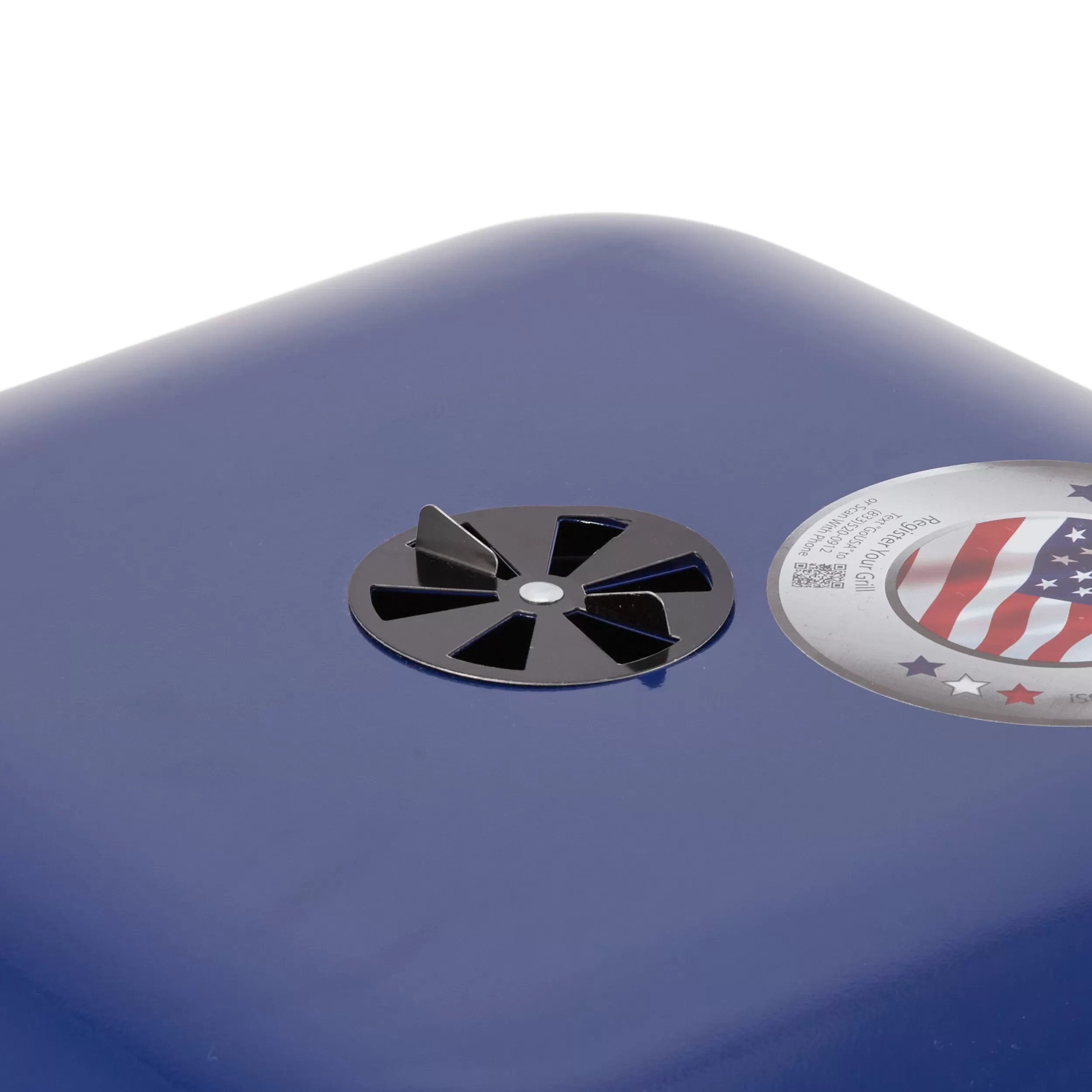 Americana 21.25-in W Ocean Blue Kettle Charcoal Grill