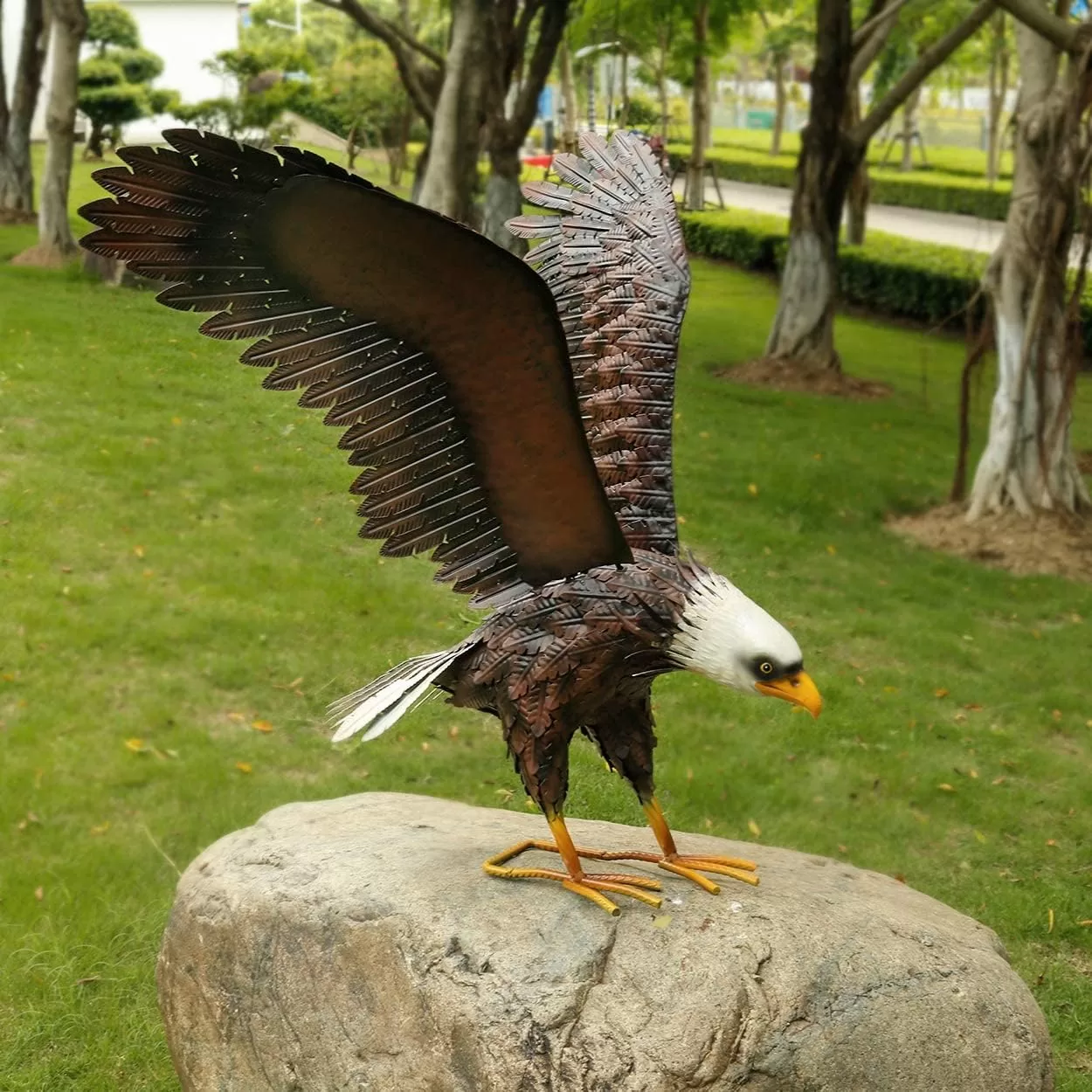 Kircust Garden Sculpture & Statue, Bald Eagle Large Outdoor Statues Metal Yard Art, 40.6-Inch Wide