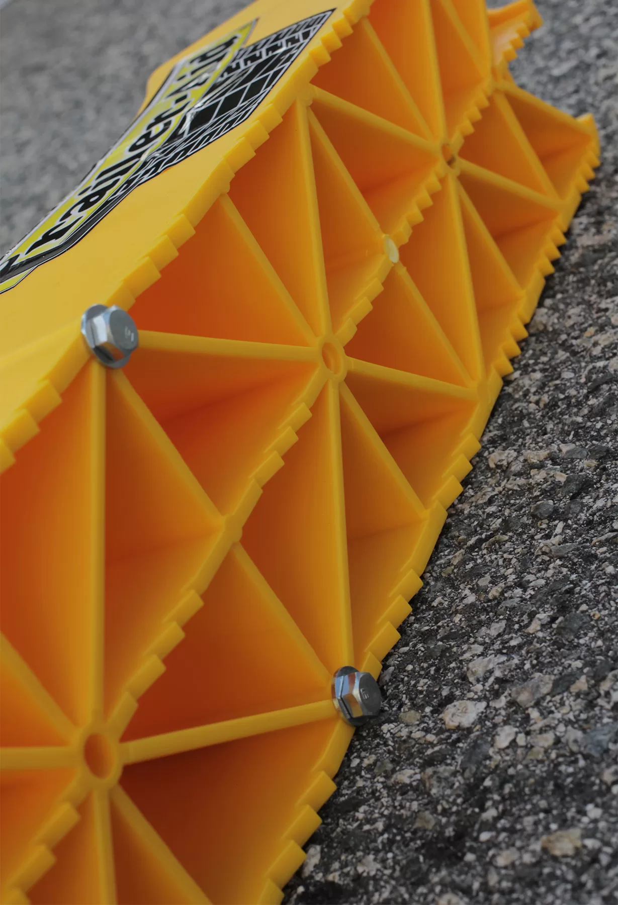 Camco Trailer Aid | 4.5-inches of Lift | Durable Polymer, Yellow (21)