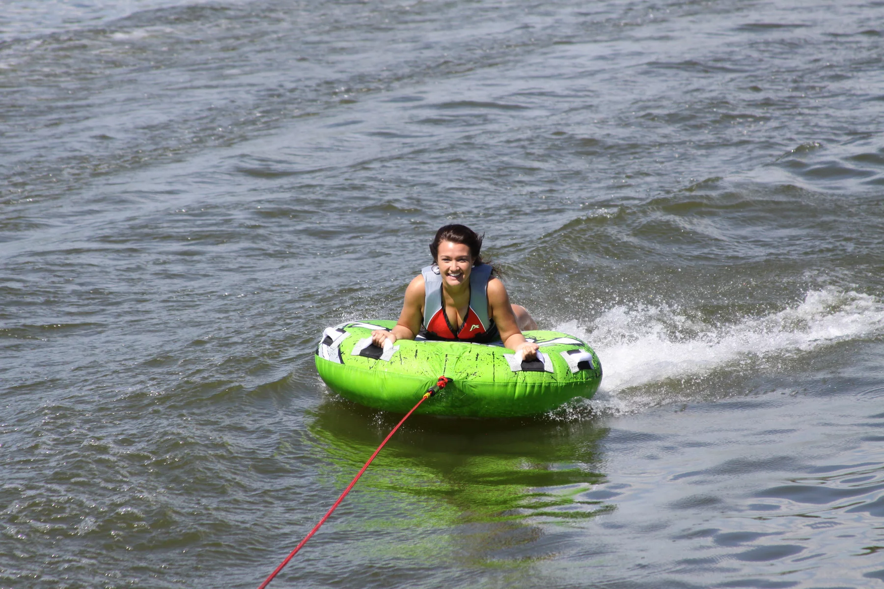 Airhead Rebel Towable Boat Tube Float Kit with Rope & Pump, Heavy-Duty Nylon, Green - Image 4