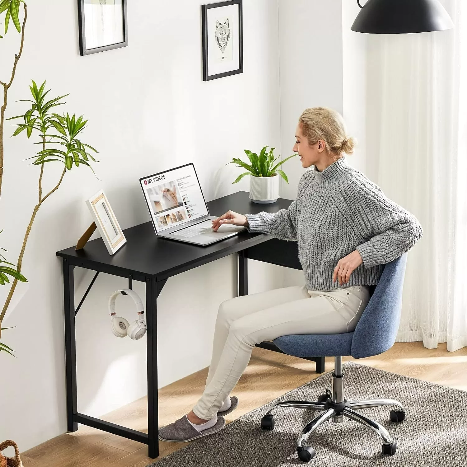 Sweetcrispy Desk- Computer Office Small Desk 32 Inch Writing Study Work Desk Home Office Desks - Black