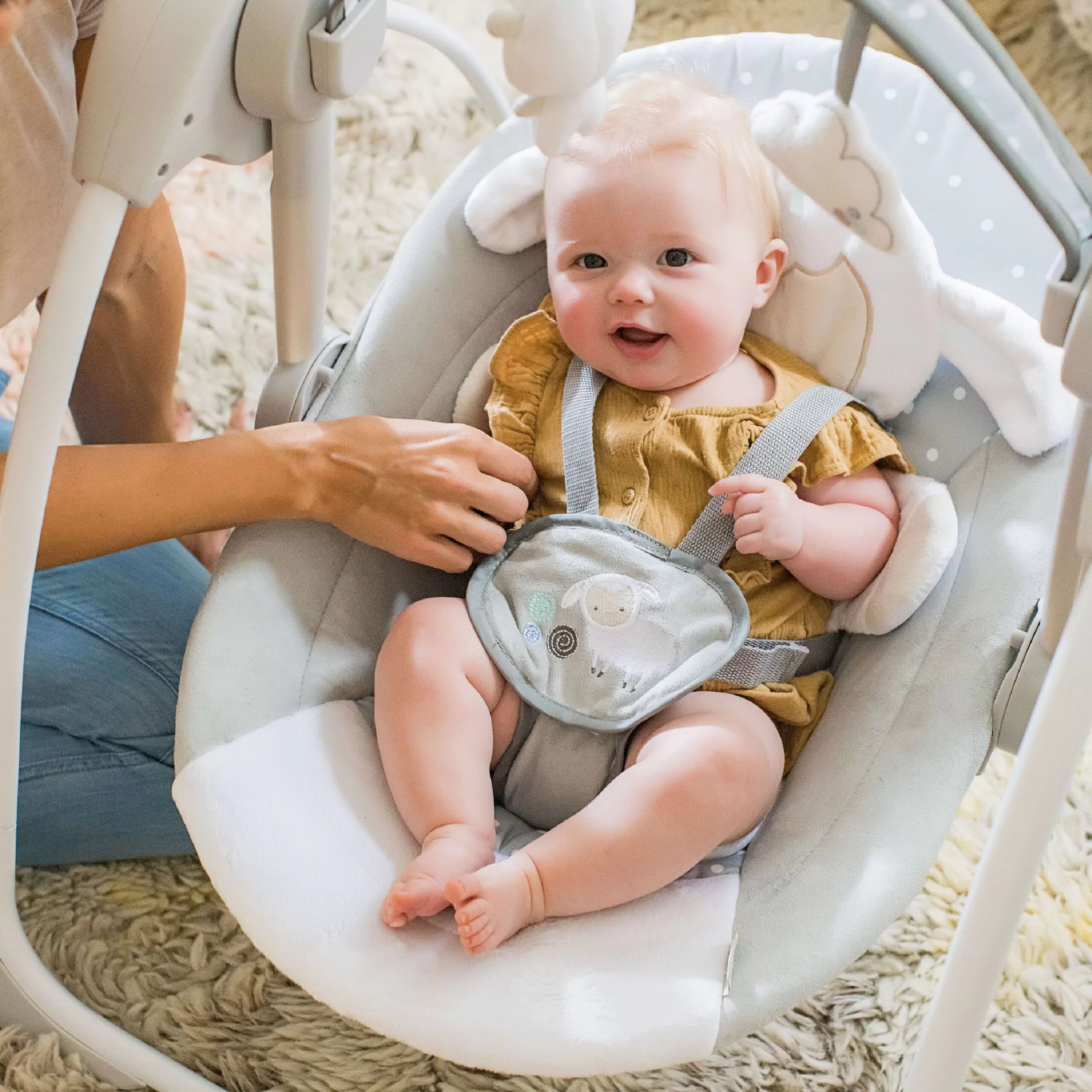 Ingenuity Soothe 'n Delight 6-Speed Portable Baby Swing with Music - Cuddle Lamb (Unisex)