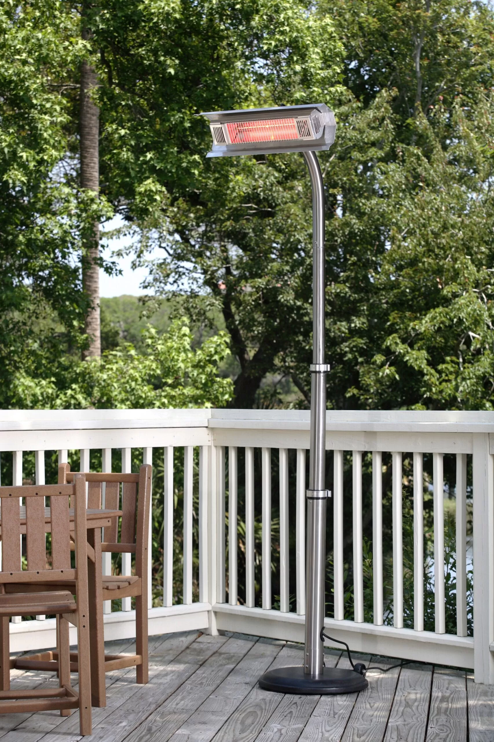 Well Traveled Living 5118-BTU 110-Volt Silver Stainless Steel Electric Patio Heater