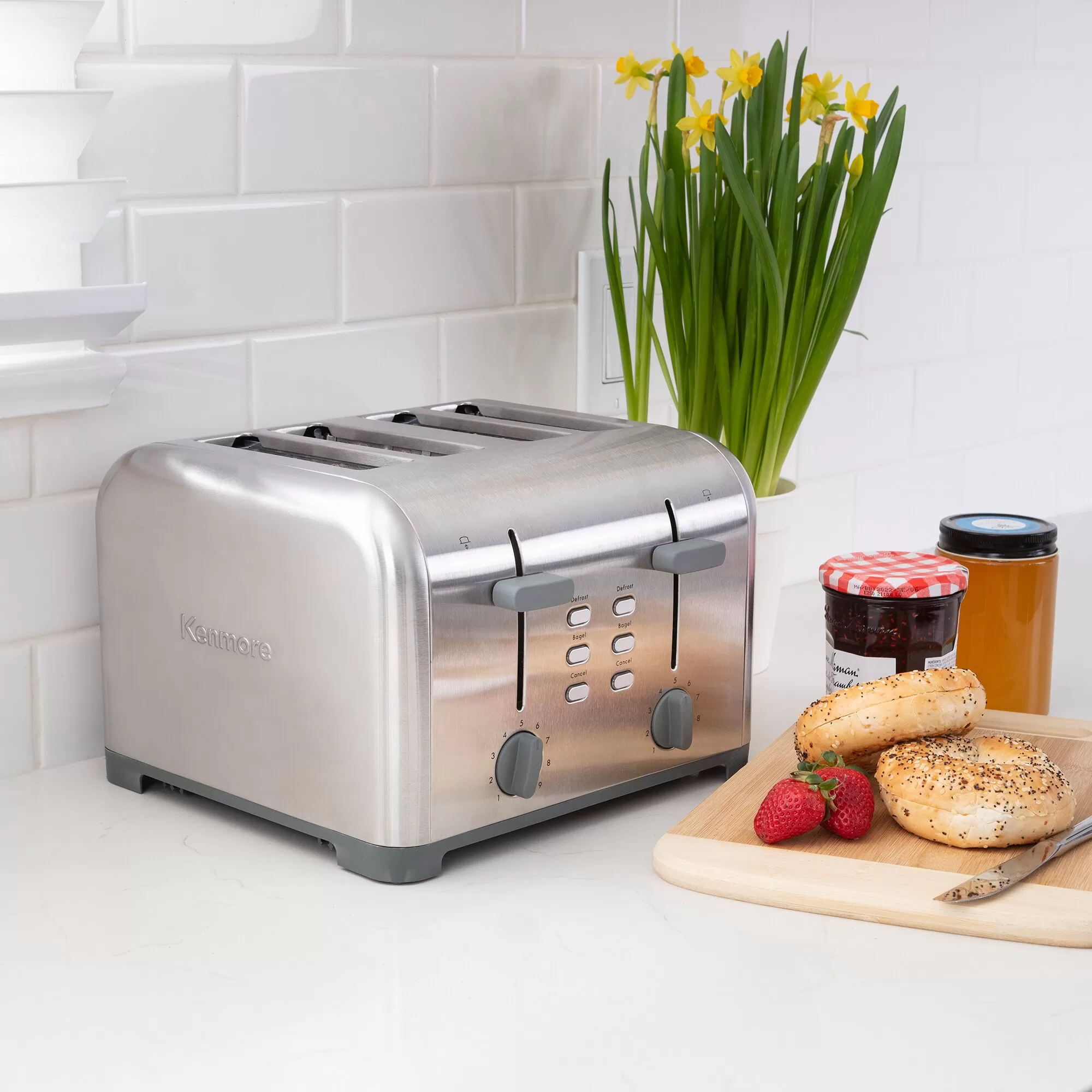 Kenmore 4-Slice Gray/Silver 1400-Watt Toaster