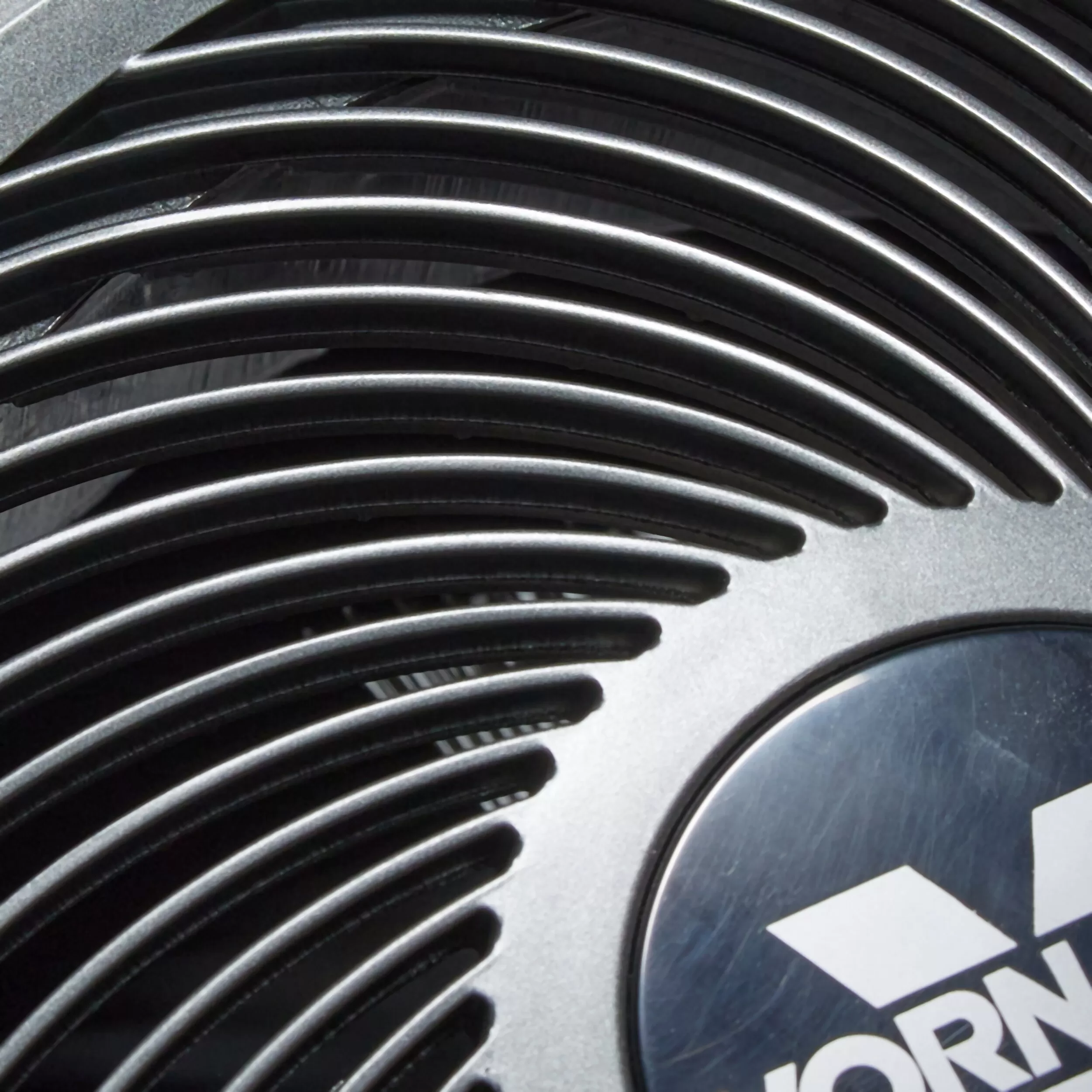 Vornado Up to 1500-Watt Fan Compact Personal Indoor Electric Space Heater with Thermostat and Remote Included