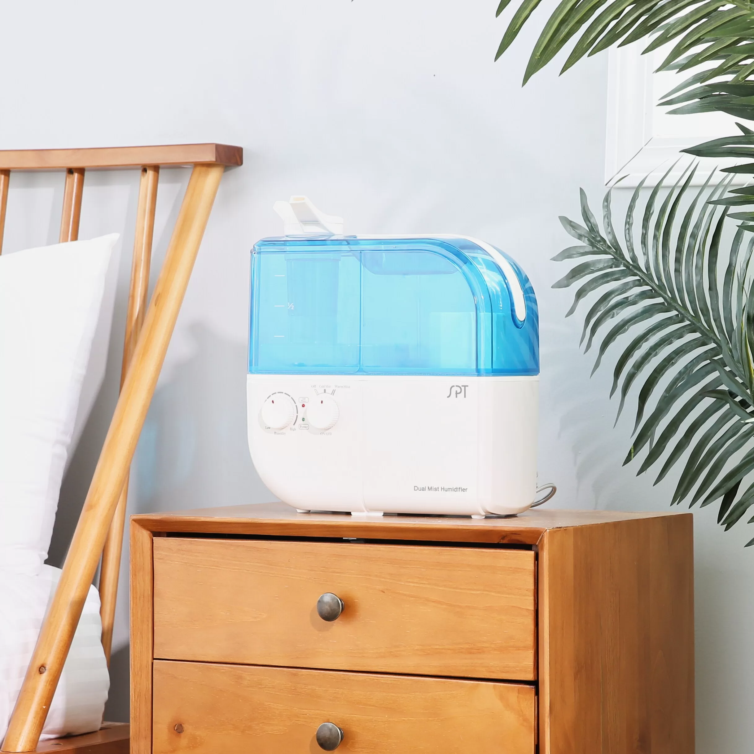 SPT 1-Gallons Tabletop Cool Mist/Warm Mist Humidifier (For Rooms Up To 500-sq ft)