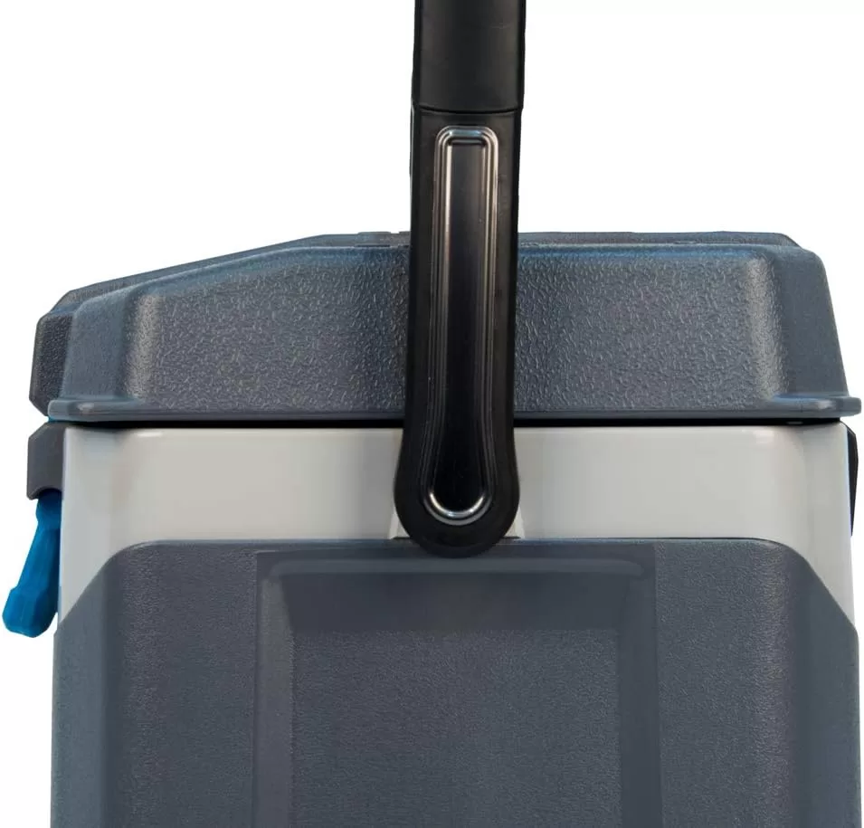 Igloo Heavy-Duty 25 Qt BMX Ice Chest Cooler with Cool Riser Technology