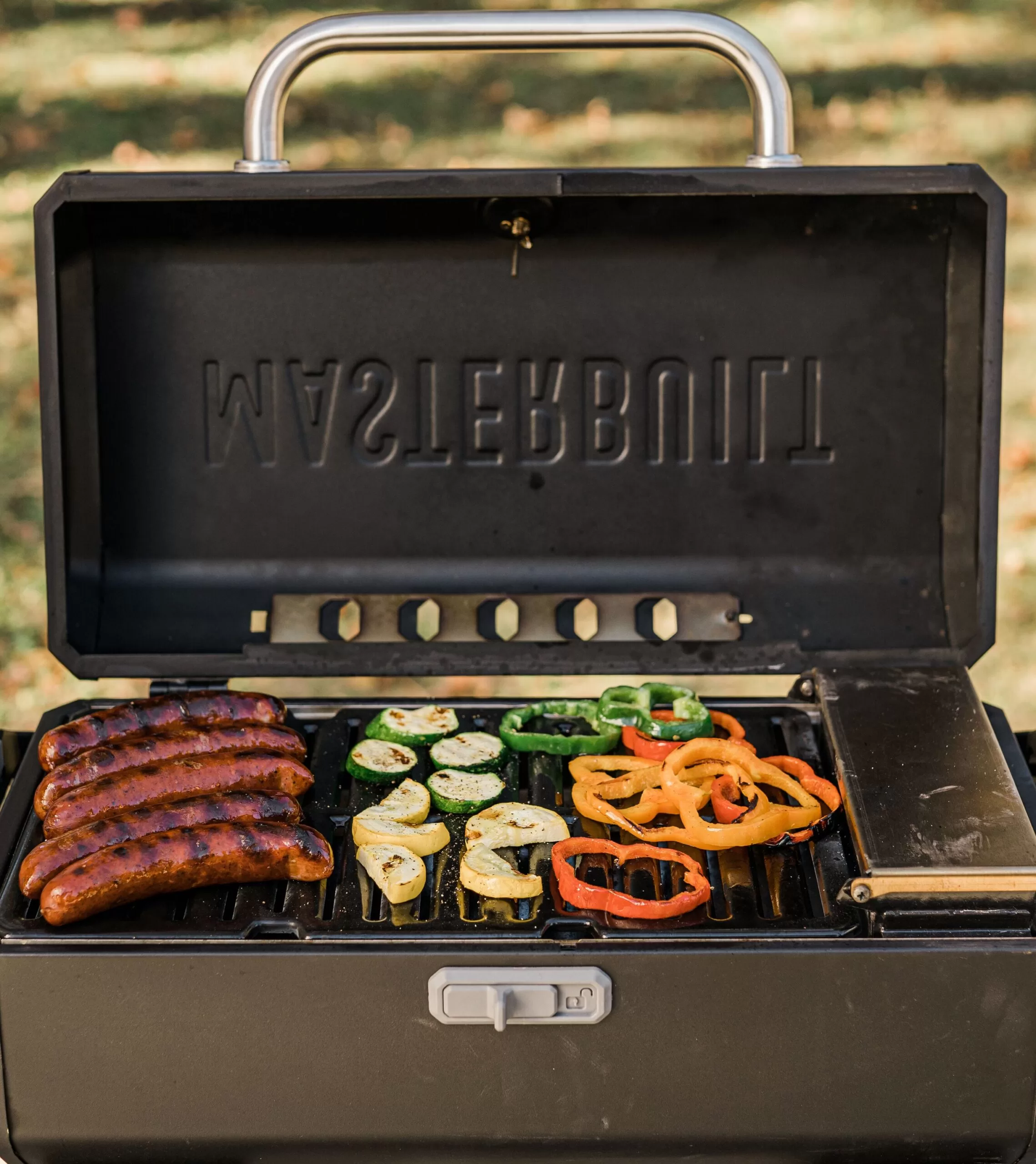 Masterbuilt 200-Sq in Black Portable Charcoal Grill