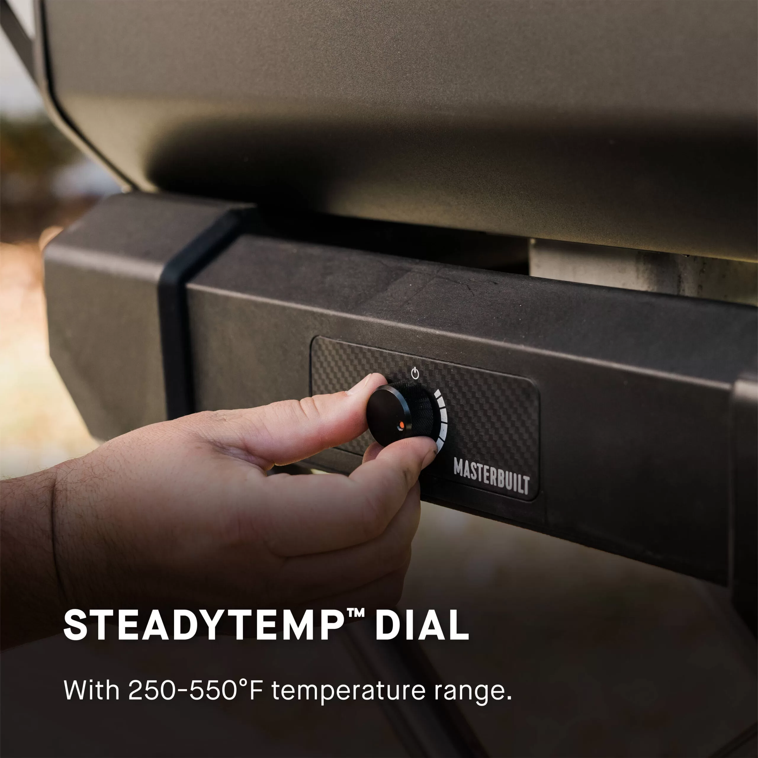 Masterbuilt 200-Sq in Black Portable Charcoal Grill