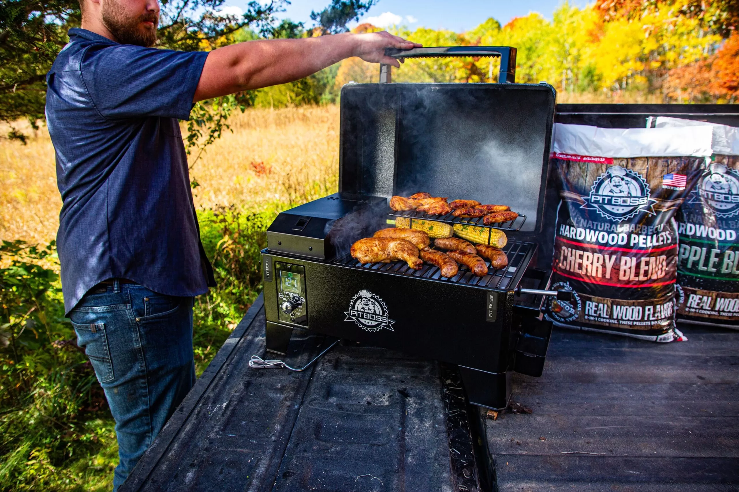 Pit Boss Portable 256-Sq in Black Pellet Grill