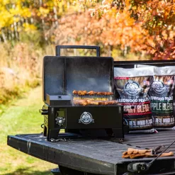 Pit Boss Portable 256-Sq in Black Pellet Grill