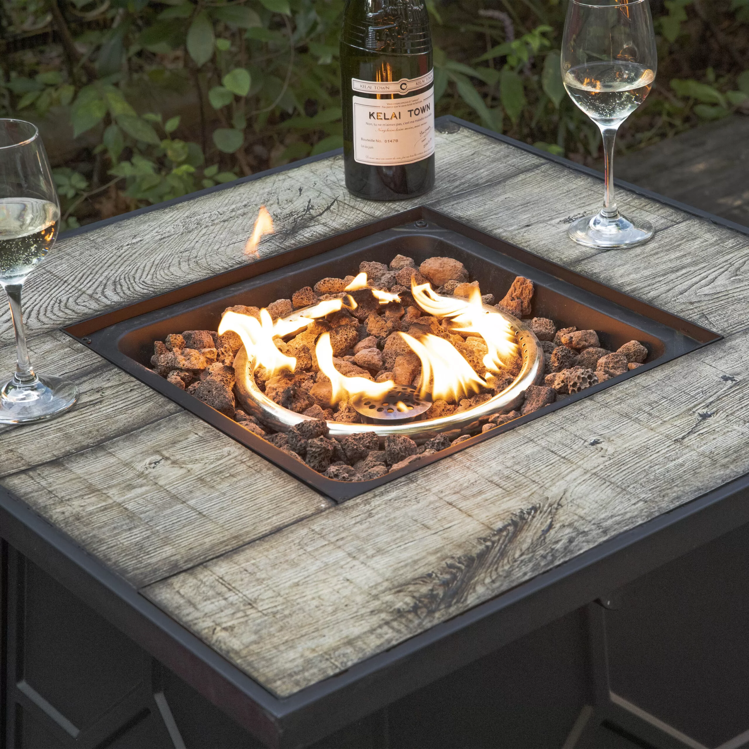 Nuu Garden 27.95-in W 40000-BTU Black Tabletop Iron Propane Gas Fire Pit Table
