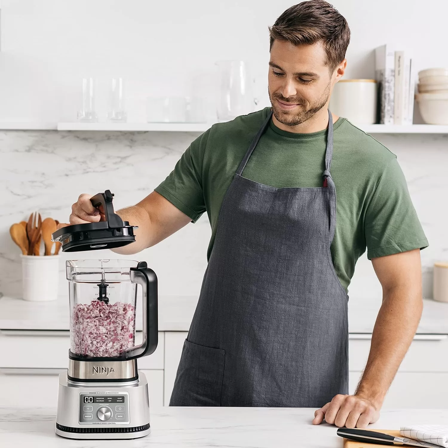 Ninja Foodi SS201 Power Blender & Processor. 3-in-1 Crushing Blender