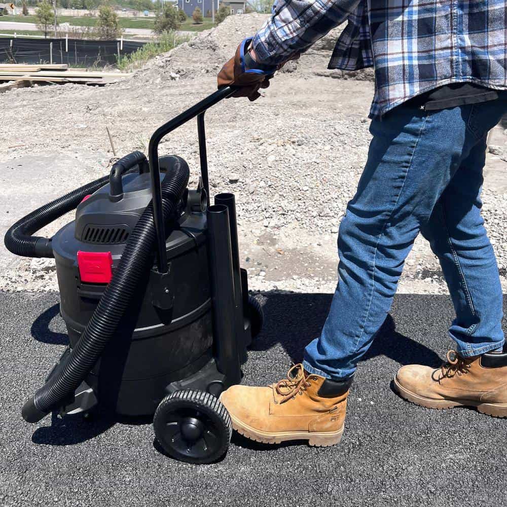 Husky AT18621P-16A 16 Gal. Poly Cart-Design Wet/Dry Vac with a Cartridge Filter, Hose, and Accessories